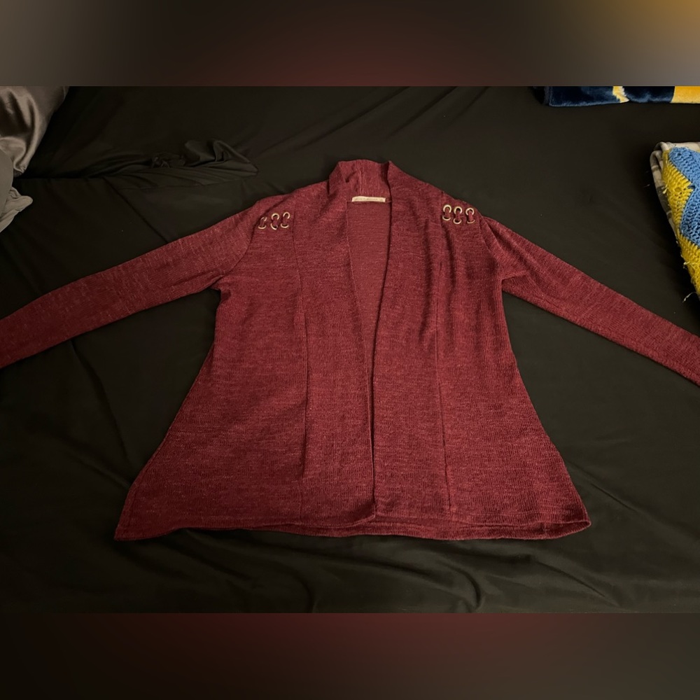 Women’s Fair Haven open front sweater with detailed shoulders in size large